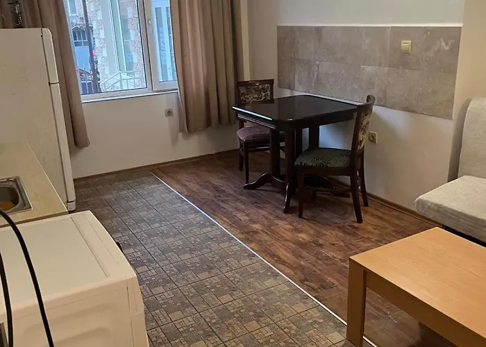 Хотел стоянови 2*